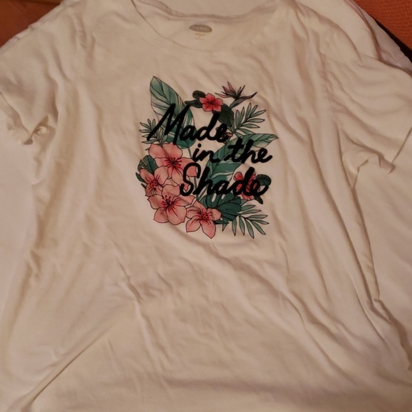 Tshirt - Picture 3 of 3